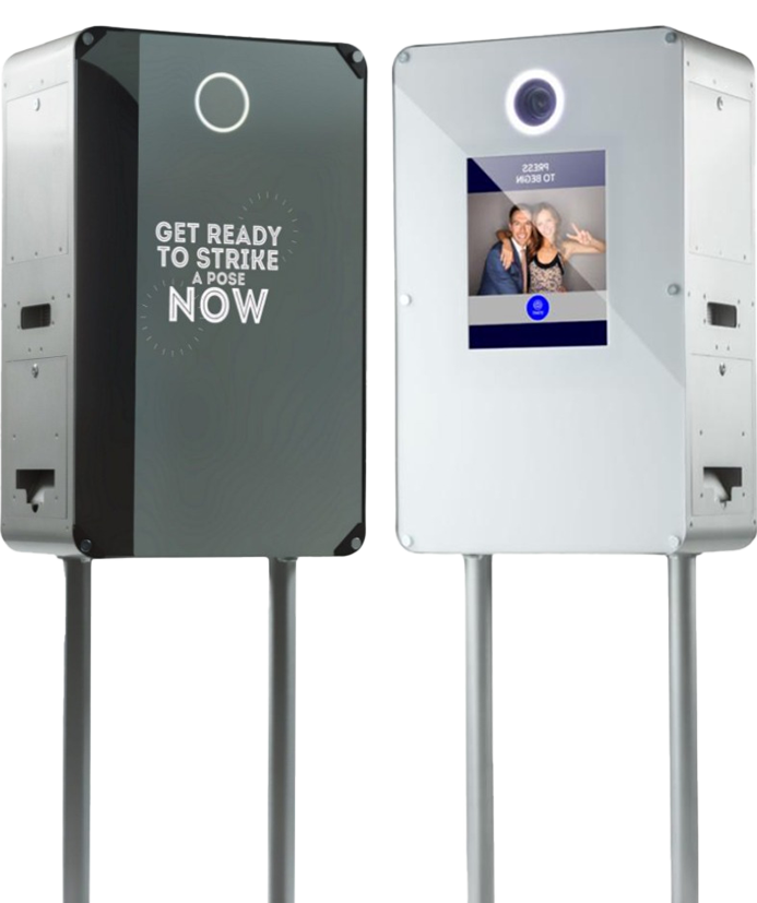 ML Event Entertainment photobooth with digital display and camera setup for weddings and events.§